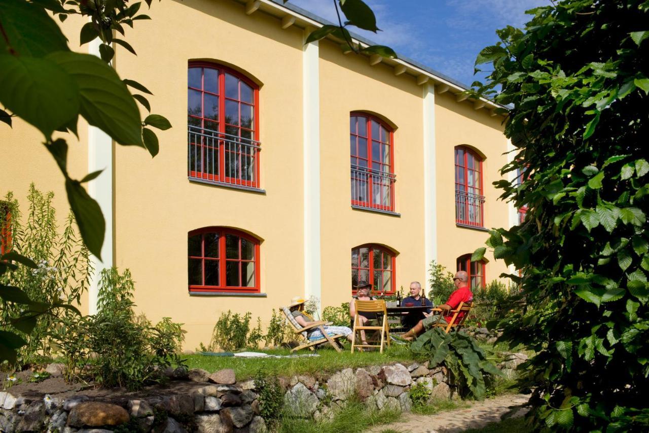 Kulturgasthof Alte Reederei Aparthotel Furstenberg-Havel Exterior photo